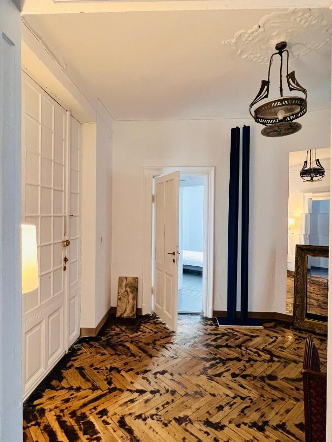 Sada Art Gallery Apartment بوخارست المظهر الخارجي الصورة