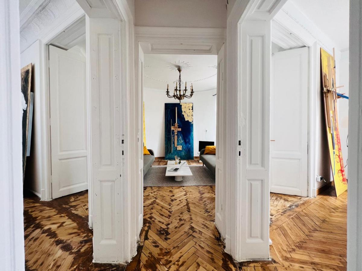 Sada Art Gallery Apartment بوخارست المظهر الخارجي الصورة