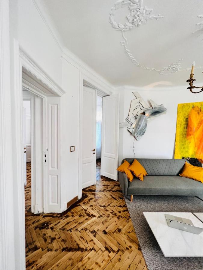 Sada Art Gallery Apartment بوخارست المظهر الخارجي الصورة